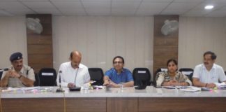 15 अगस्त तक सभी स्कूल व कॉलेज बसें चैक हों : उपायुक्त गिरीश अरोड़ा yamunanagar hulchul checking order from dc yamunanagar