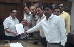 तहसीलदार हिसार के साथ दु्रव्यवहार किए जाने पर जिला पटवारी व कानूनगो ऐसो में रोष, डीसी को ज्ञापन सौपा yamunanagar hulchul fly ash dc