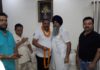 व्यापार मंडल के प्रदेश कार्यकारिणी सदस्य बने कमलप्रीत सिंह, जिलाध्यक्ष राजेश सेठ ने घर आ दी बधाई