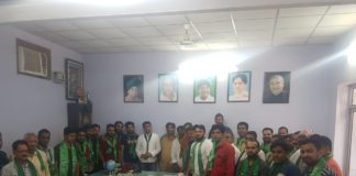 इनेलो शासन में किसान, व्यापारी तथा उद्योगपति खुशहाल हुआ : दिलबाग सिंह विभिन्न पार्टियों को छोड़ इनेलो में अपनी आस्था वयक्त करते लोग