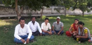 कम्प्यूटर टीचर्स वैल्फेयर एसोसिऐशन ने पंचकूला में होने वाले प्रदर्शन बारे बनाई रणनीति बैठक में भाग लेते एसो० के सदस्य।