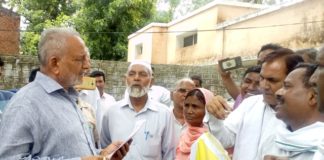 सहमति होने के बावजूद सरकार ने लागू नहीं की मांगे, SKS ने MLA काे सौंपा ज्ञापन
