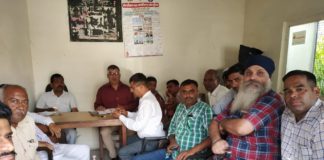 मांगे न माने जाने पर बीजेपी विधायकों को ज्ञापन देगा sks मीटिंग में हिस्सा लेते सर्वर कर्मचारी संघ से जुडे कर्मचारी