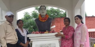 पूर्व सांसद चौधरी सूरज भान की पूण्य तिथि पर दयाल सिंह पिंजोरी ने दी श्रद्धांजलि