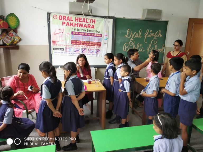 दयाल सिंह पब्लिक स्कूल में लगाया दंत जांच शिविर