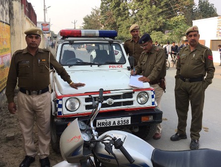 सरकारी स्‍कूल से  बाहर छात्राओं के साथ छेडछाड  पुलिस प्रशासन हरकत में