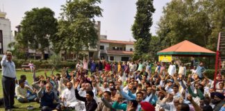 रोडवेज वर्कशाप पर धरना प्रदर्शन करने पर सख्त मनार्इ