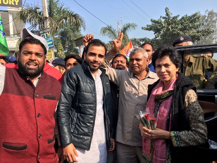 रादौर शहर में राज्‍यसभा सांसद कुमारी शैलजा का किया स्‍वागत कांग्रेसी कार्यकर्ताओं ने