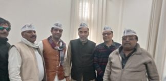 कॉग्रेस व बहुजन समाज पार्टी छोड़ आप से नाता जोड़ा- अमरपाल आर्य