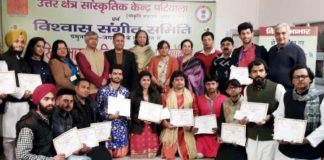 विश्व विख्यात कलाकारों के आगमन से बढ़ रही है शहर की शोभा