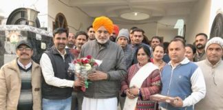 सरकार ने किया पक्का गेस्ट टीचरों कोख्, विधायक श्यामसिंह राणा का मुंह मीठा करवा कर मनाई खुशी
