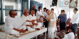 जैन समाज ने किया सिविल सर्विस में चयनित जैन बच्चों को सम्मानित