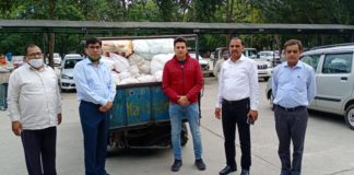 समाजसेवी विकास ने तिरानवे हजार रूपये की लागत के राशन पैकेट दिए Help_Covid19