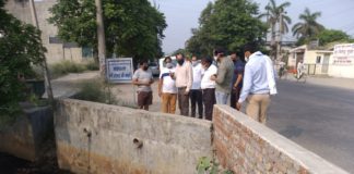 कमिश्नर ने नालों को किया निरीक्षण, नालों में गंदगी डालने पर डेयरी संचालक को नोटिस yamunanagar hulchul #YamunanagarHulchul #यमुनानगरहलचल #यमुनानगर_हलचल #Yamunanagar #यमुनानगर #Yamunanagar_Bazaar_Hulchul Nagar Nigam Yamunanagar Jagadhri