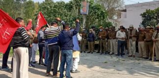 Yamunanagar : विधायकों के निवास पर नारेबाजी, मांगों से संबंधित सौंपे ज्ञापन yamunanagar, yamunanagar hulchul, yamunanagar, yamunanagar hulchul, #YamunanagarHulchul, #यमुनानगर_हलचल, #Yamunanagar, #यमुनानगर, Yamunanagar News, Yamunanagar City News, Yamunanagar News, Jagadhri, Web News Portal in Yamunanagar,