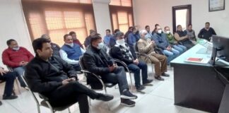 Yamunanagar : बिना वैक्सीनेशन सर्टिफिकेट के लोगो को दुकानो में एंट्री नही Yamunanagar, Yamunanagar Hulchul