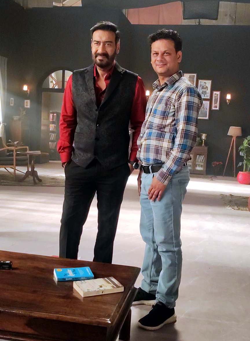 Ravinder Punj with Ajay Devgn