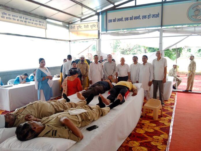 blood donation camp by nirankari mission